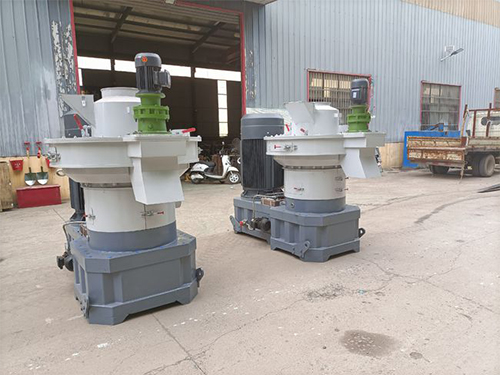 全自動(dòng)定量生物質(zhì)顆粒機(jī)市場價(jià)格高？質(zhì)量好嗎？